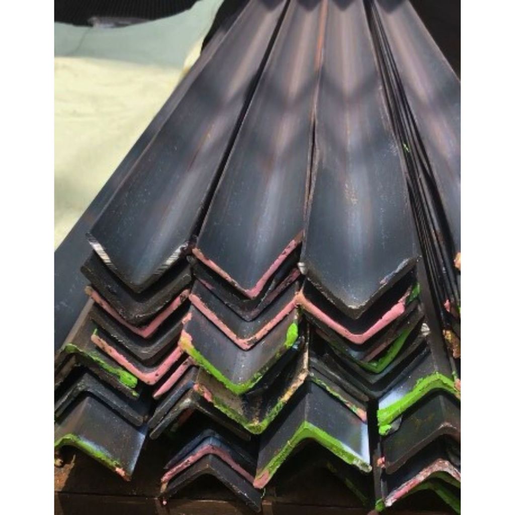 Siku Besi 3 x 3 cm Besi Siku / Angle Bar / Bar Siku