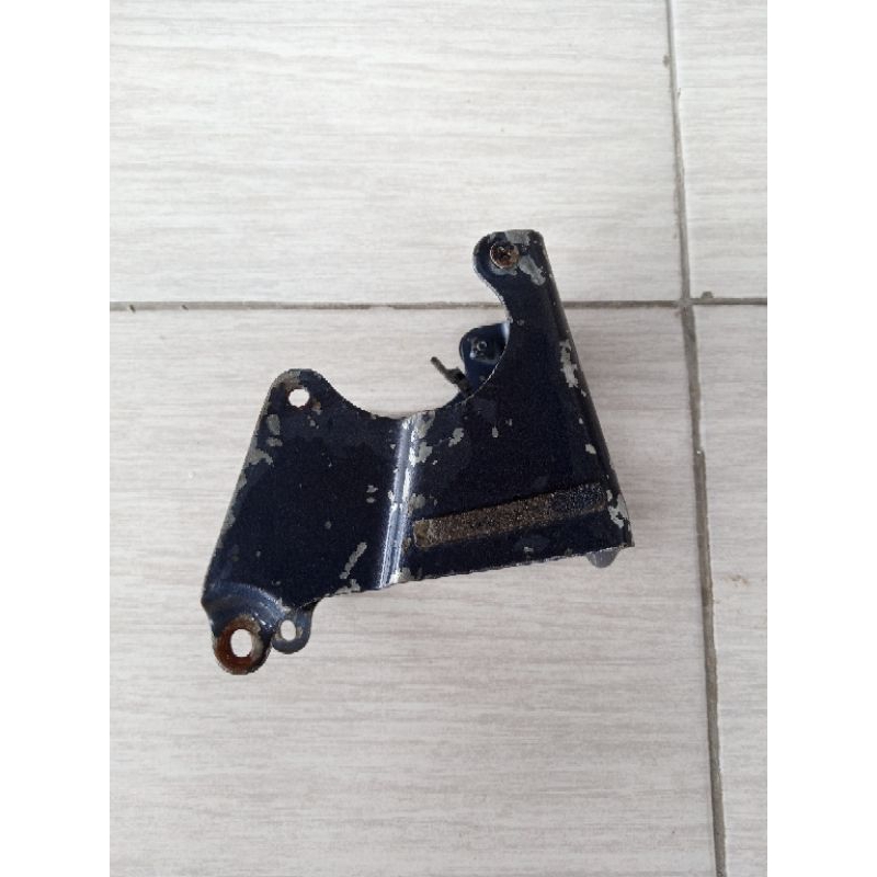 braket dasi/dada yamaha alfa original