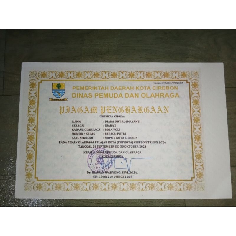 

cetak sertifik4t custom
