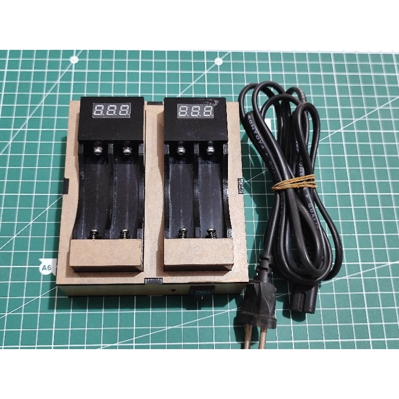 Ultra Quick Charger Tamiya isi 2 slot dan 4 slot (pengisian super cepat 2-3menit)