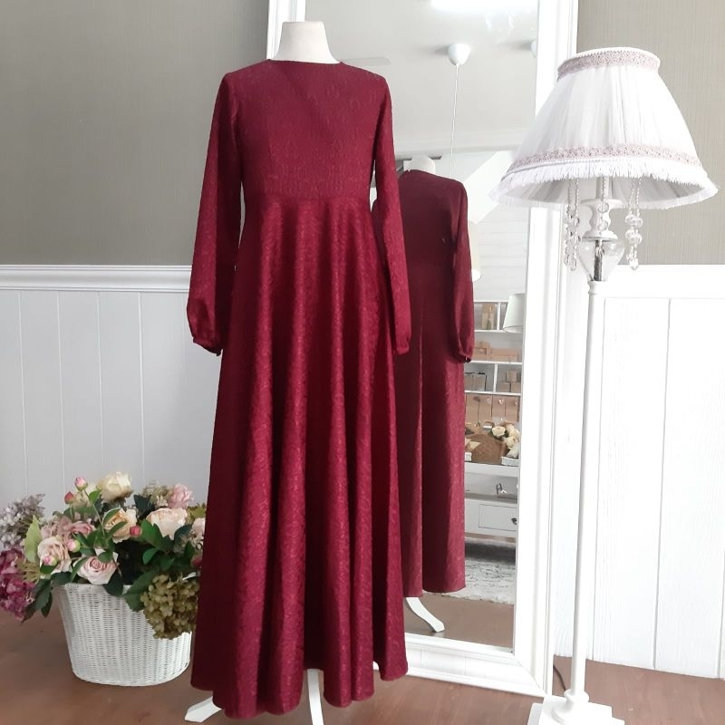 DRESS JAGUARD EMBOSSE