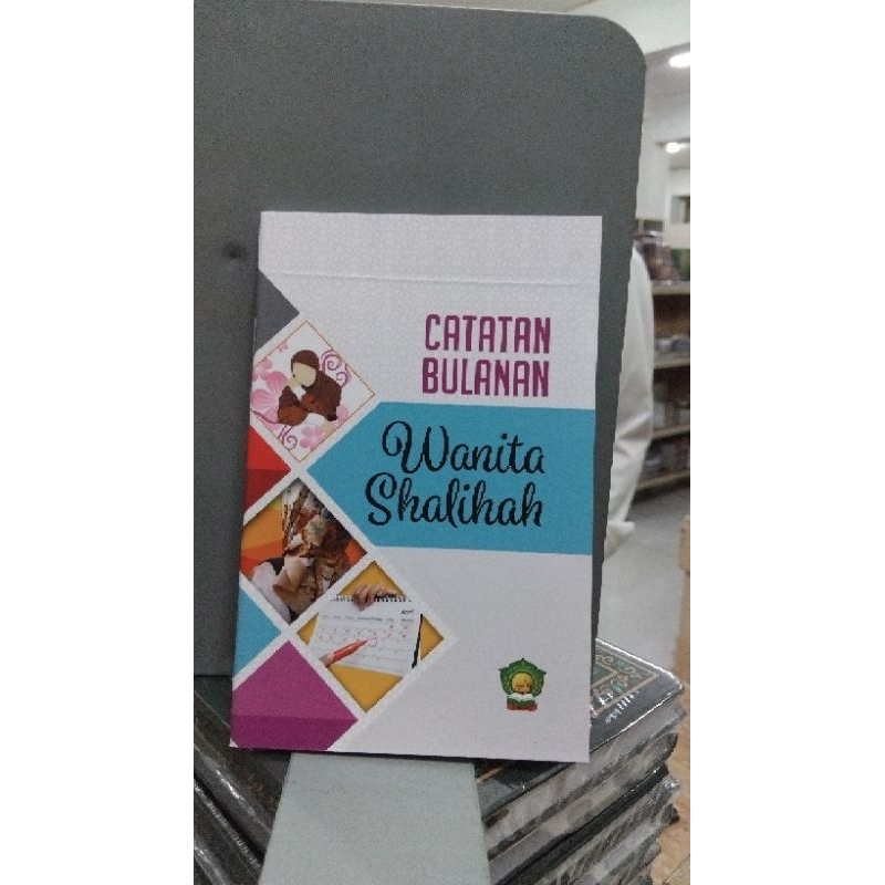 buku haid catatan bulanan wanita sholehah