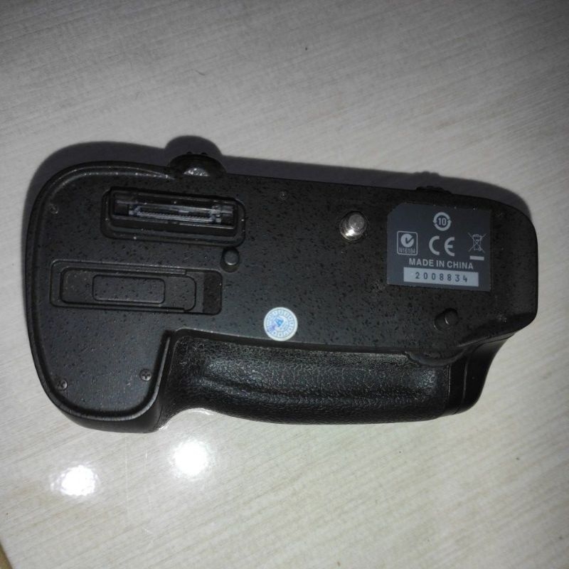 Battery Grip BG Kamera Dslr Nikon D7100