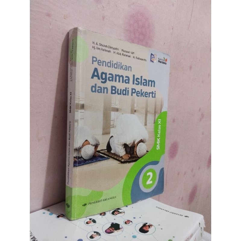 buku agama islam kelas 11/XI/2 smk mak erlangga kurikulum merdeka