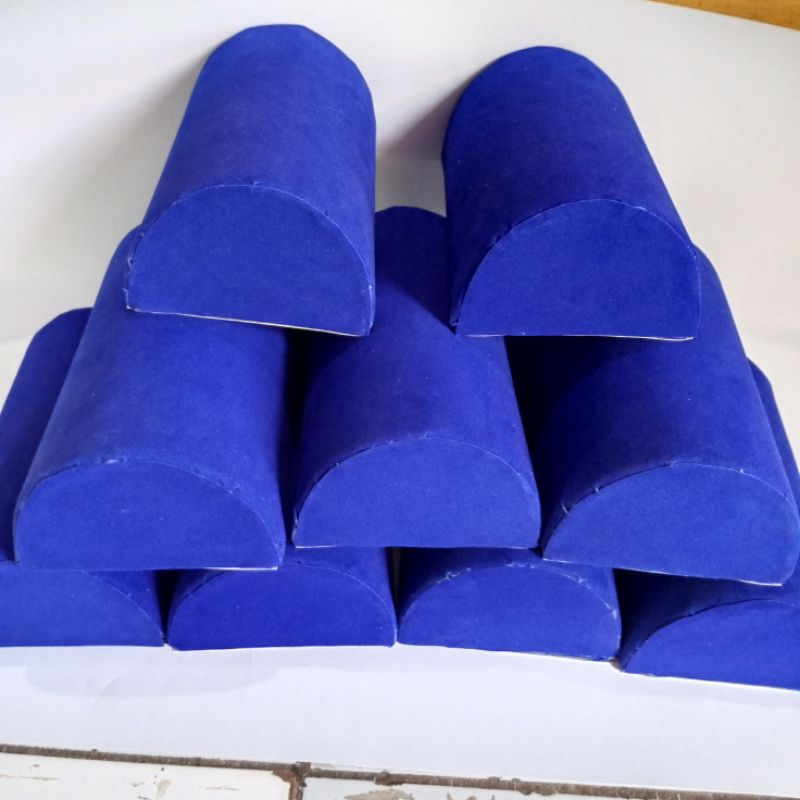 Terangbenderang_ Pajangan Kalung Dan Display Gelang