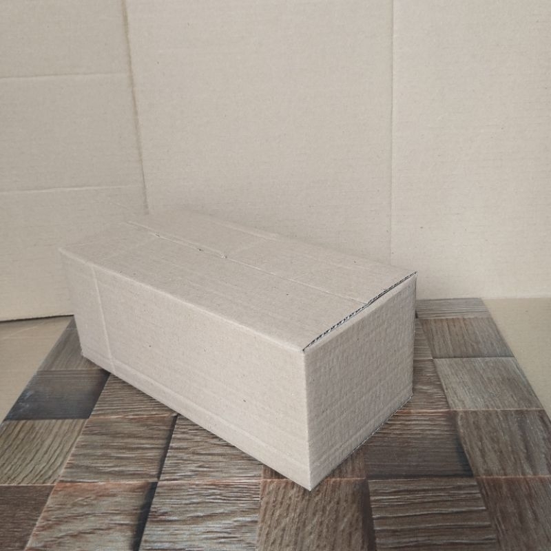 

Kardus Packing Bekas 25x12x10 cm | Kardus Daur Ulang Ramah Lingkungan