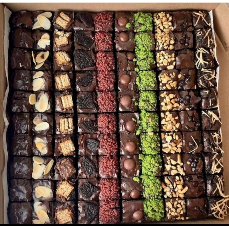 

fudgy brownies / Brownies bites by cemilan.sigemooy