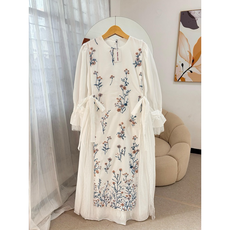 ISABELA BRUKAT DRESS