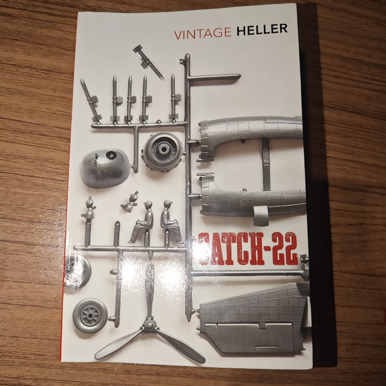CATCH-22 - JOSEPH HELLER [PRELOVED] 9780099470465