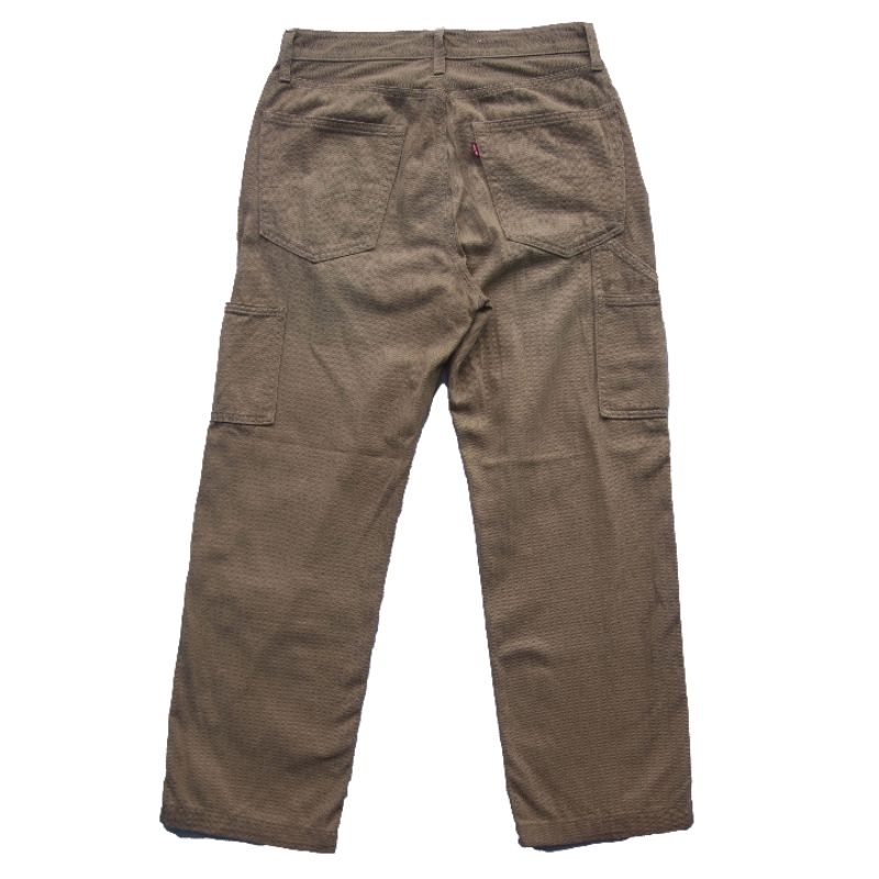 Levis Carpenter Brown