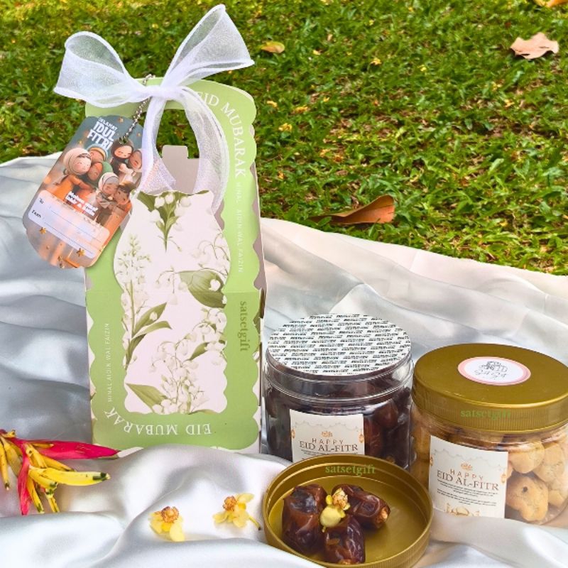 

[Sat Set Gift] Hampers Snack - 2 Toples 400ml | Gift Aesthetic