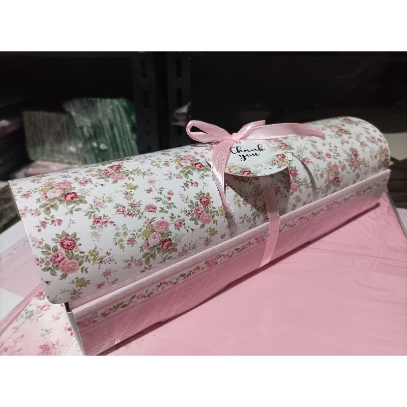 

Sale rollcake box shabby pink 30-10-9cm @10pcs
