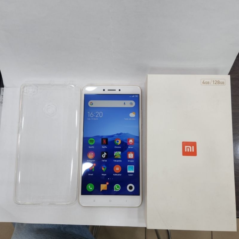 Handphone Smartphone Xiaomi Mi Max 2 4GB/128GB