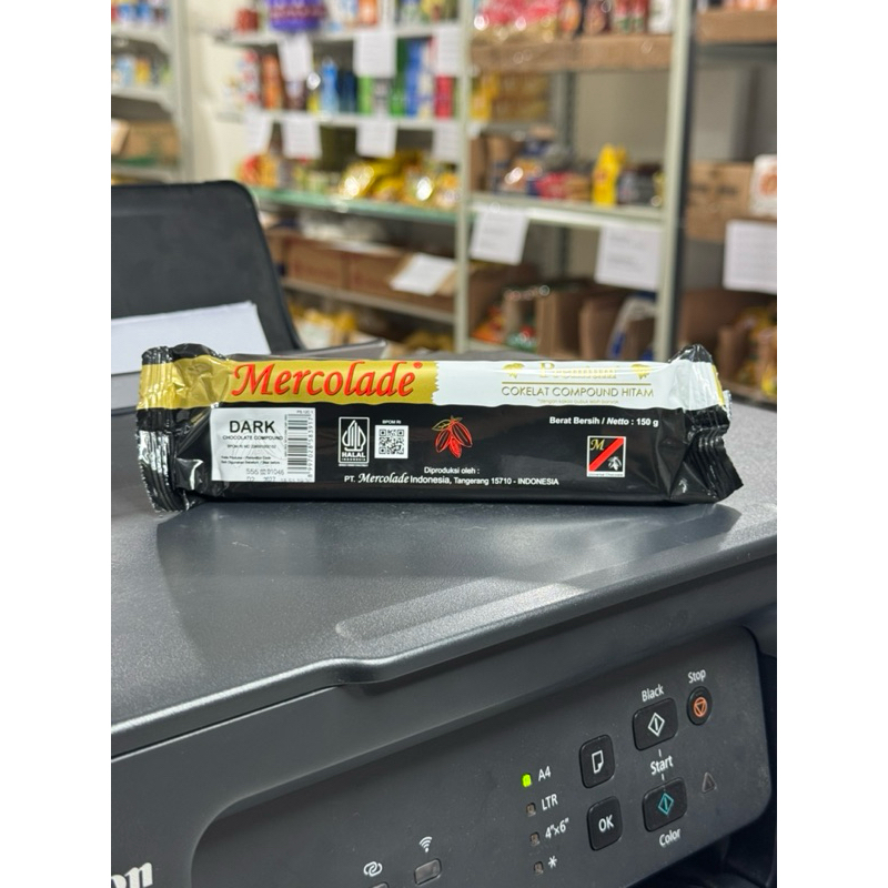 

Mercolade dark chocolate compound premium 150gr