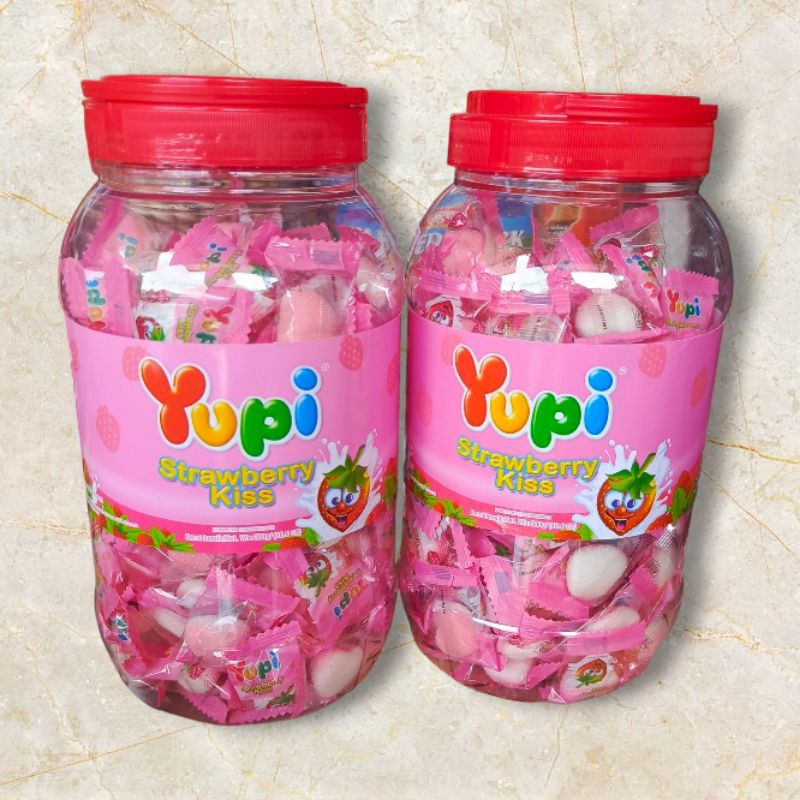 

Yupi Strawberry Kiss