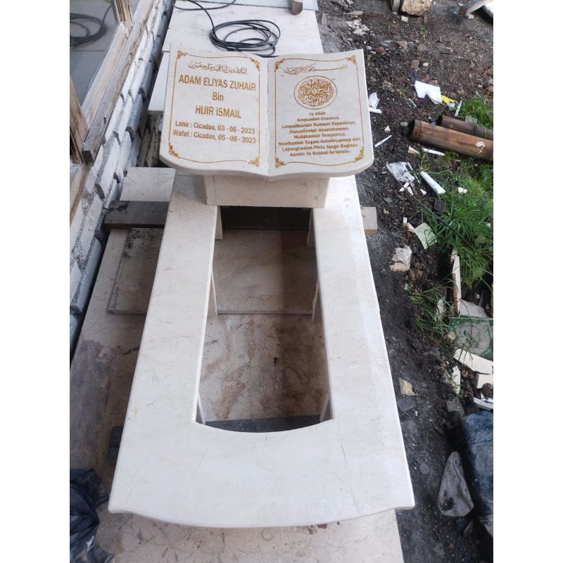 BATU NISAN MARMER ASLI  KUBURAN ANAK 1 TINGKAT
