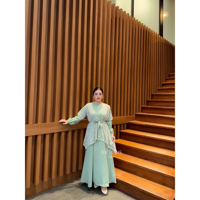 Artemis Fashion -  ILYANA BRISIA MAXI DRESS BRUKAT