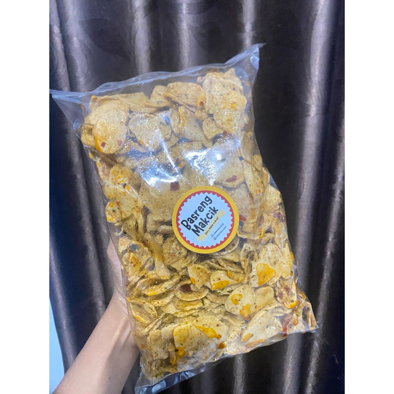 

Basreng Pedas Daun Jeruk Kemasan 500gr Pedas Asin Gurih Renyah