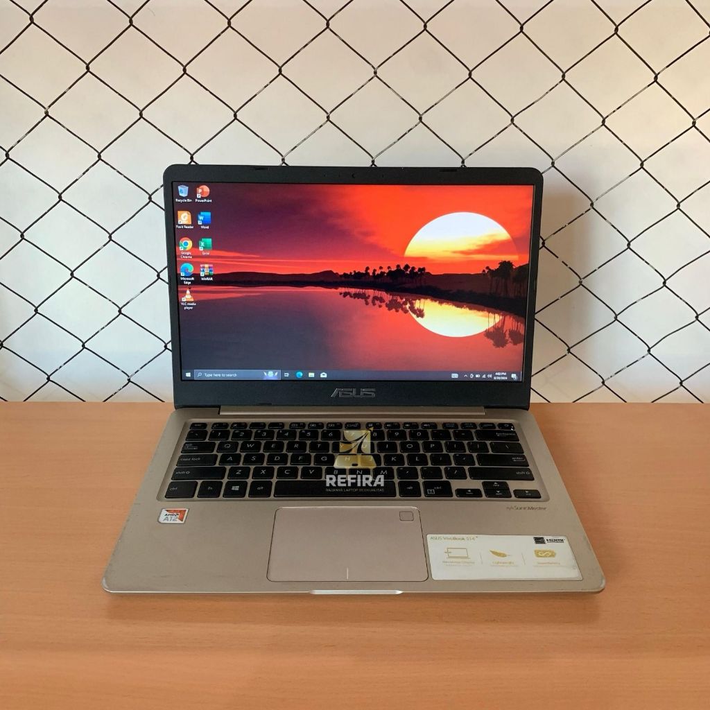 Asus Vivobook S14 A411QA / AMD A12-9720P / 8GB / SSD 128GB / HDD 1 TB