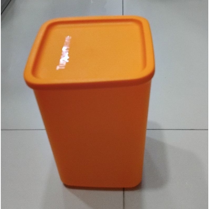 (harga satuan) ASLI TUPPERWARE/ TOPLES TUPPERWARE / TOPLES / TALL ORIGINAL SUMMER (2 ,2 L) / LARGE S