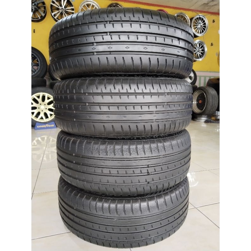 Ban Accelera PHI 205/55 R16