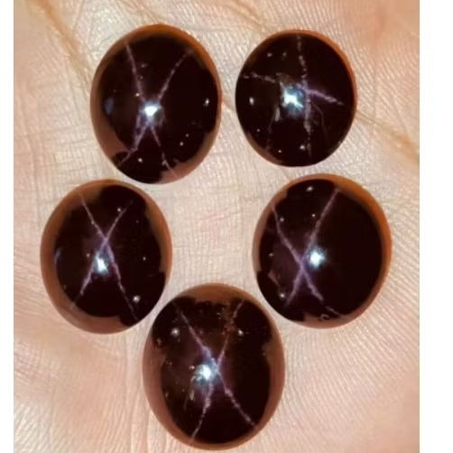 natural red garnet Star dim 15