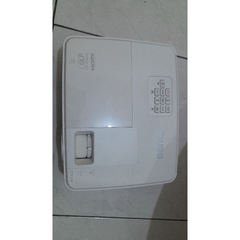 Proyektor Bekas Merk Benq