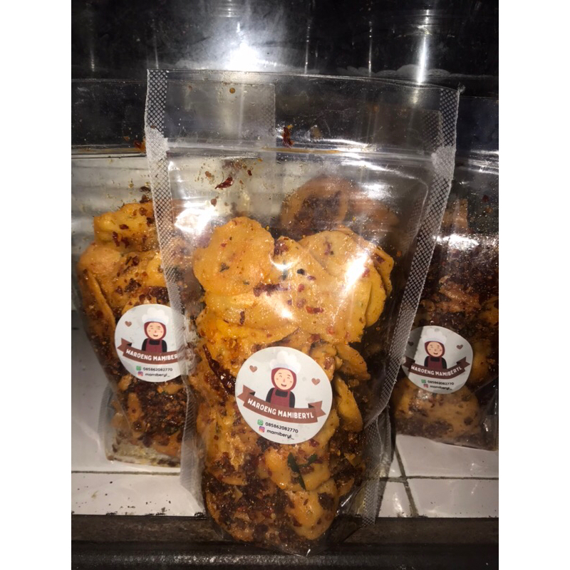 

Keripik kemplang pedas daun jeruk