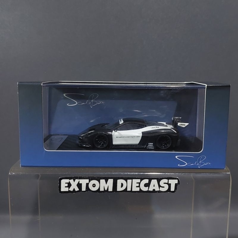 Scale Box Resin 1:64 Ferrari 458 Black White