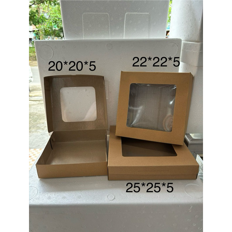 

[ isi 10 ] Brown Box Kraft 22 x 22 x 5 Laminasi Jendela Box Kue Packingan Kardus