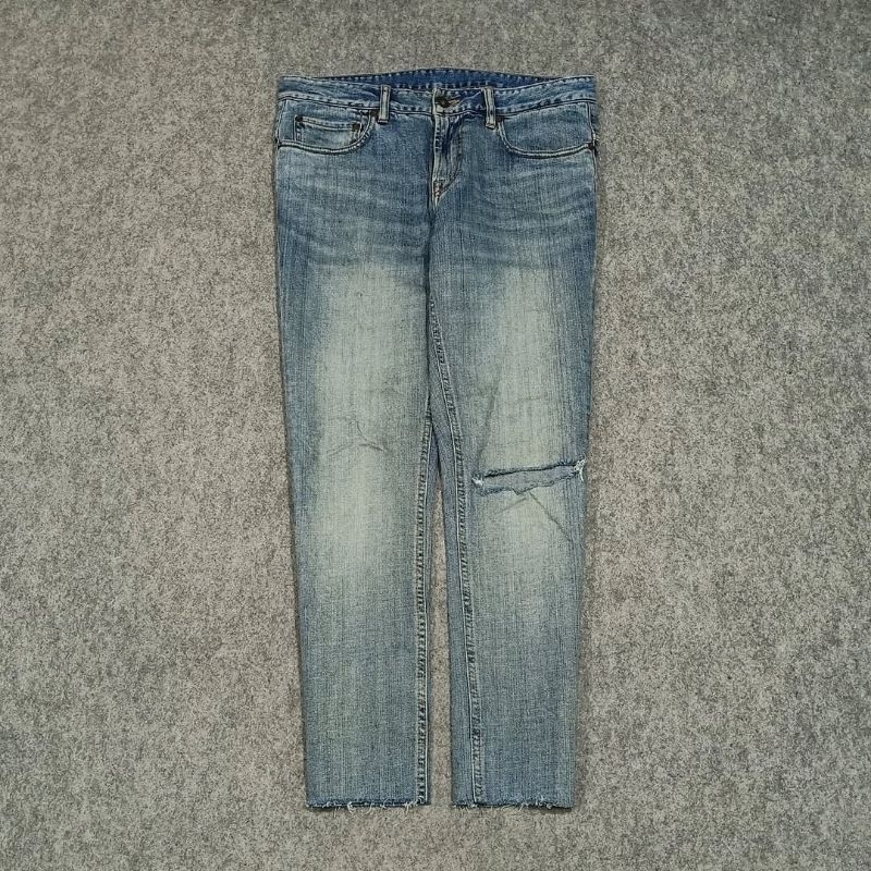 celana slim fit jeans panjang pria DUFFIE size 31 second ripped jeans