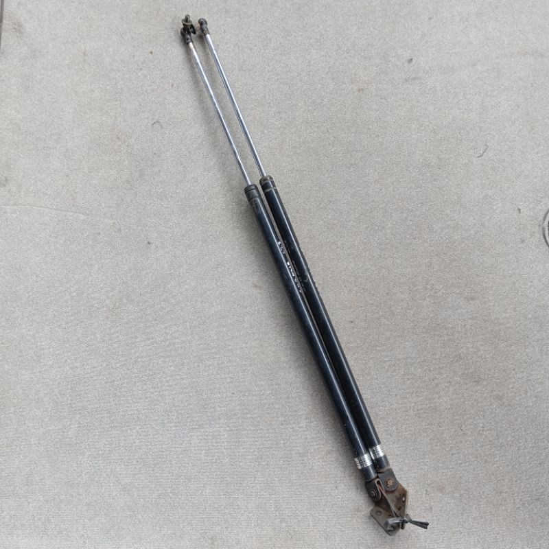 Hidrolik bagasi nissan serena c23