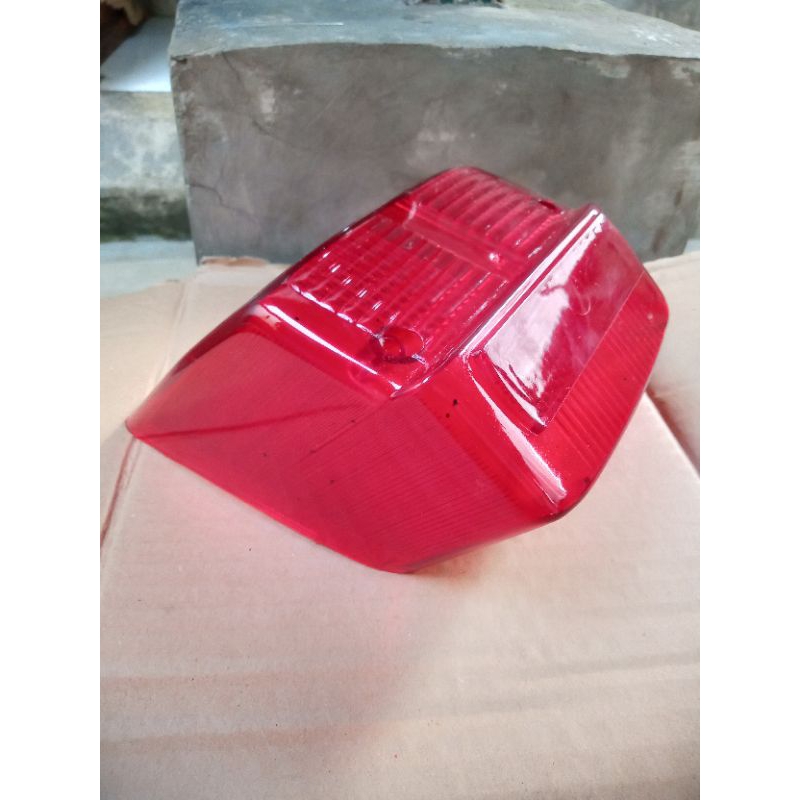 mika stoplamp lampu belakang vespa super sprint