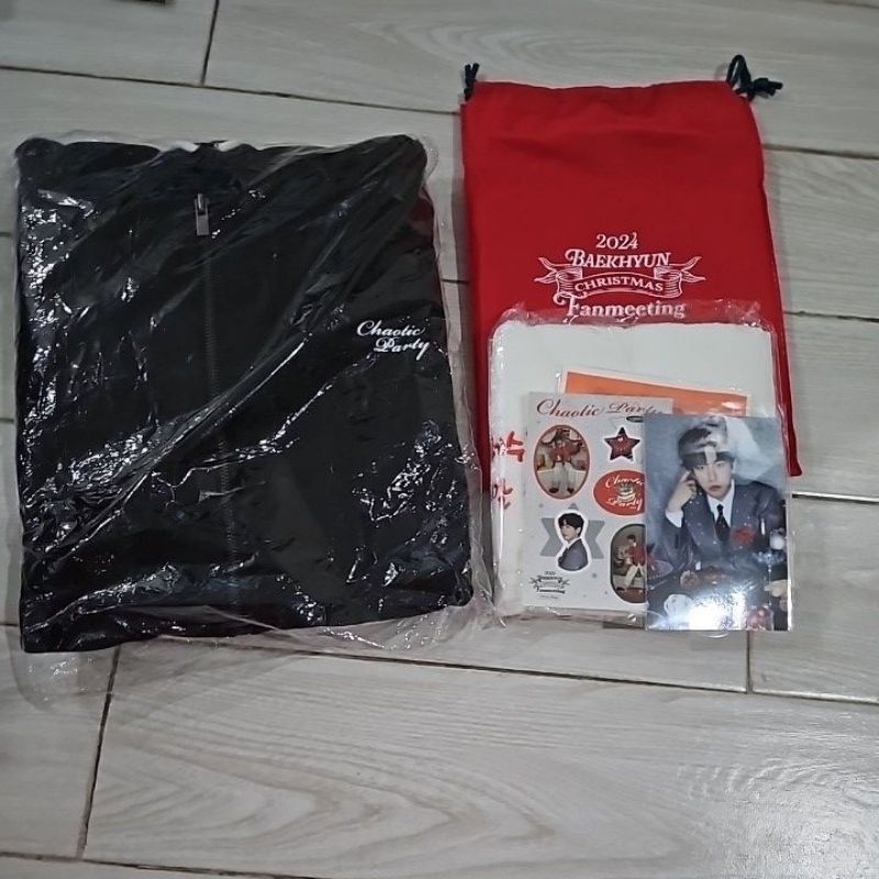 exo baekhyun chaotic party chrismas zip up hoodie towel postcard official md merch