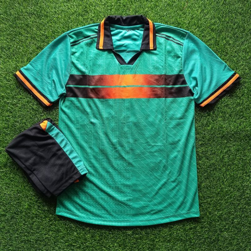 JERSEY BOLA PRINTING STELAN JERSEY FUTSAL JERSEY BOLA LARVA APPAREL HIJAU TOSKA GARIS GOLD ATAU EMAS