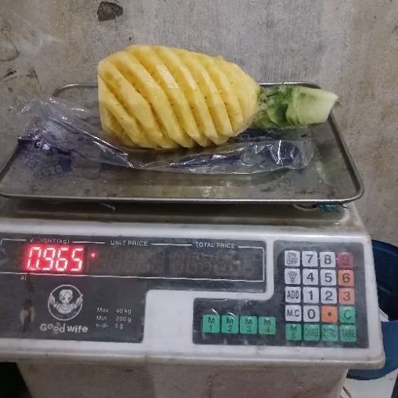 

nanas kupas bersih bigg sizze jumbo per 1 pcs
