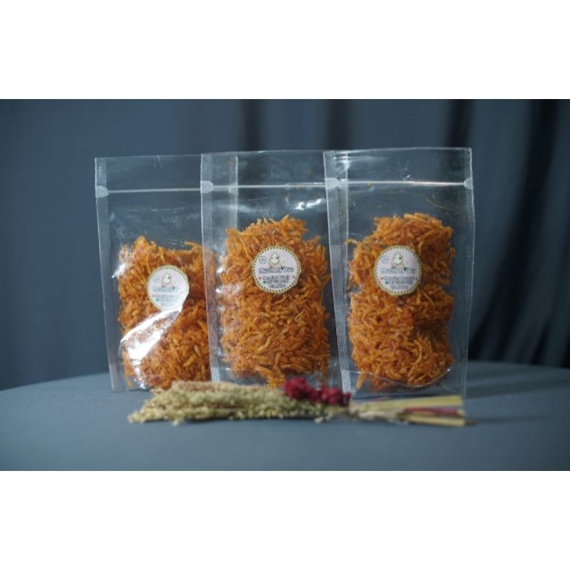 

Mustofa Uwa - [Spesial] Kentang Mustofa 100gr Pedas Manis Gurih Kriuk