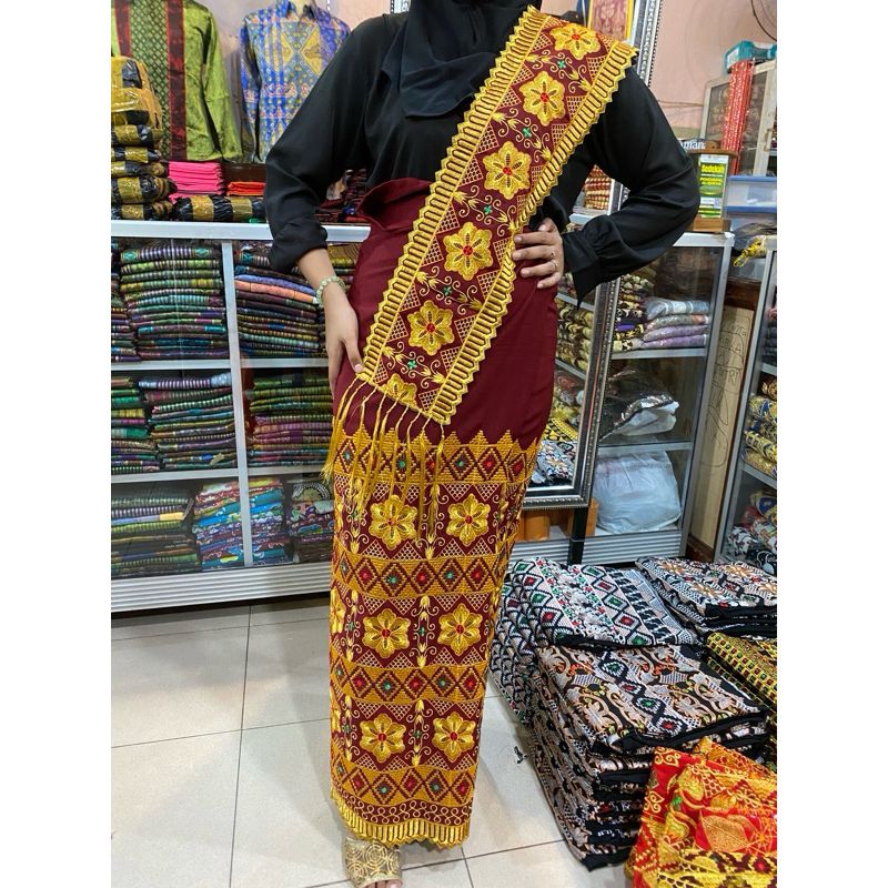 Tapis sanwos bordir melati maroon