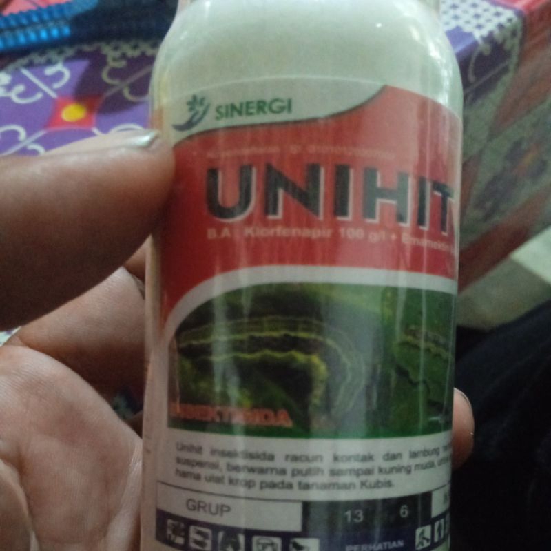 INSEKTISIDA KONTAK DAN SISTEMIK UNIHIT 100 ML