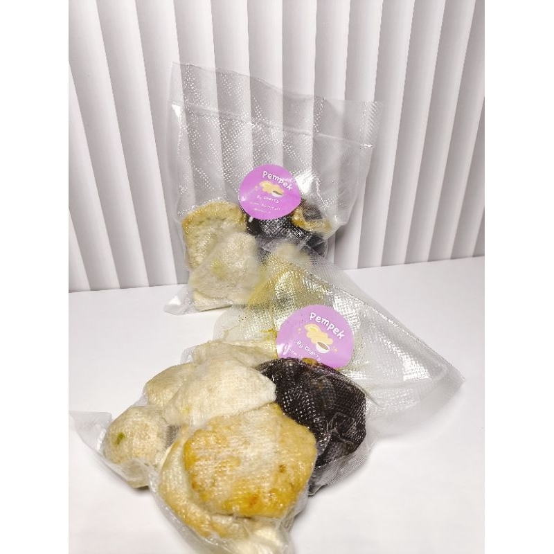 

Pempek Ikan Asli By Cherry