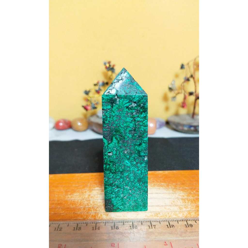 Tower Natural Malachite Pointer (5)