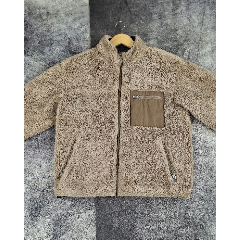 sherpa jaket tebal second brand size M
