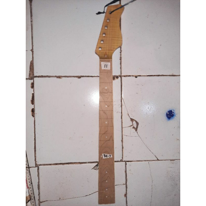 Neck gitar neo classicm dame  pabrikan