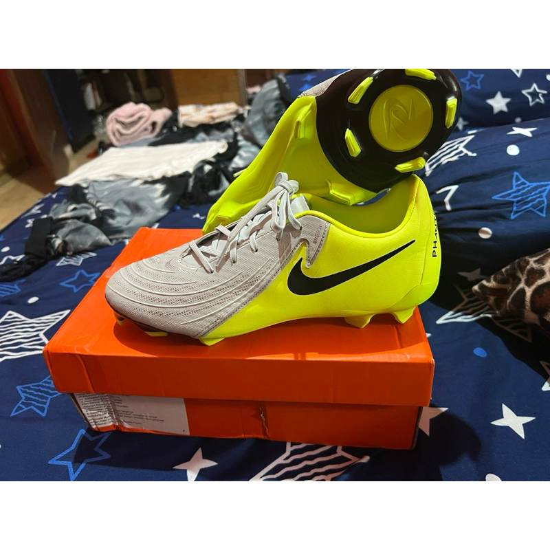 Jual Sepatu Bola Nike Original PHANTOM GX II ACADEMY FG/MG size 42 Bekas Like New Ori