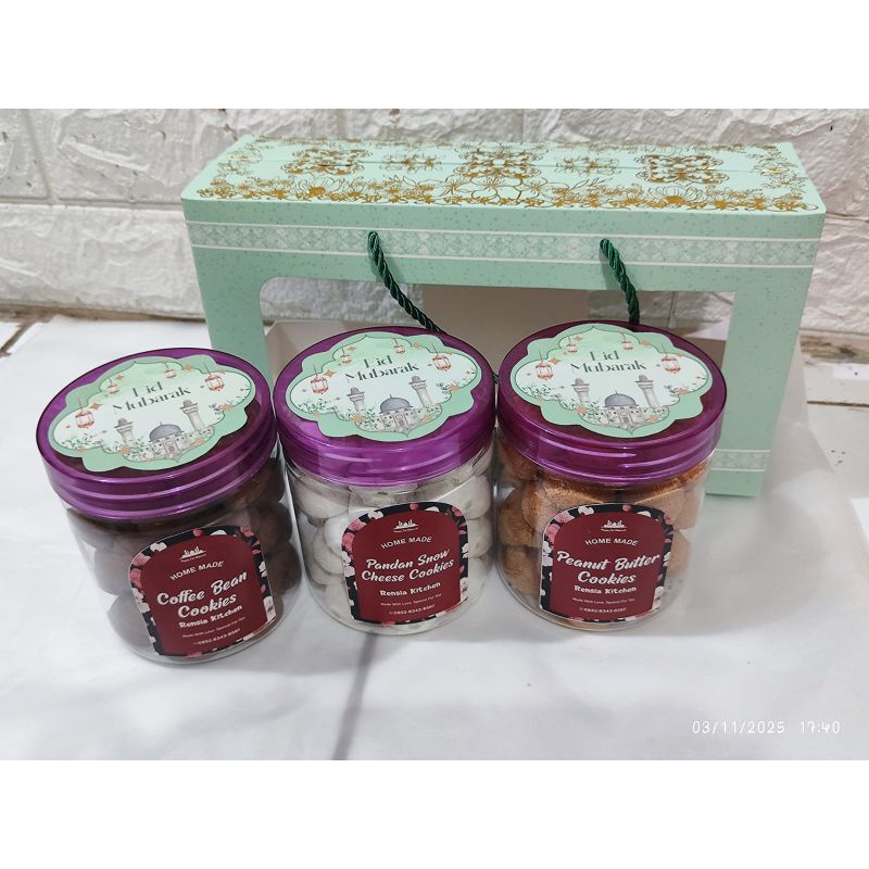 

Hampers Idul Fitri 1 / Paket Kue Kering 3 toples