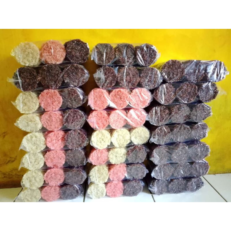

RENGGINANG KETAN Makanan Tradisional