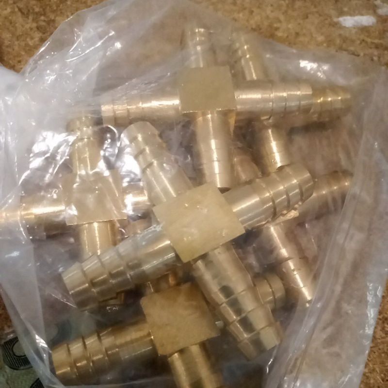 neplecros selang Kuningan cabang 4 ..5/16/pcs