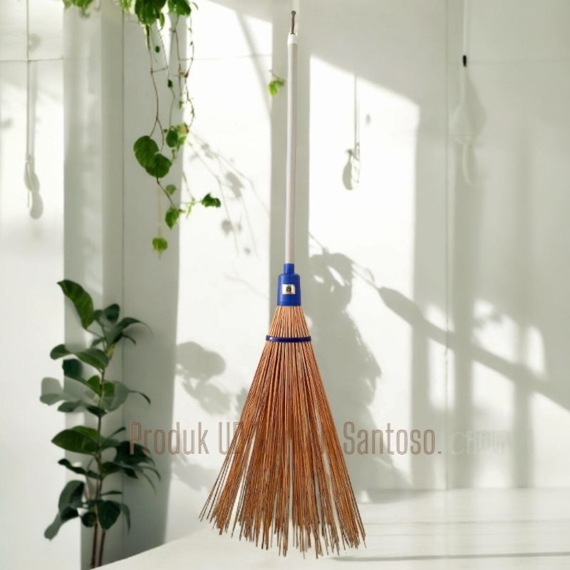 SAPU LIDI/SAPU TAMAN SUPER LIDI GAGANG KAYU.