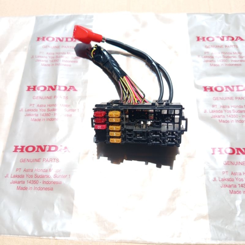 Rumah box sekring kabel aki  Honda + sekring Genio Beat led New scoopy Beat deluxe street Original