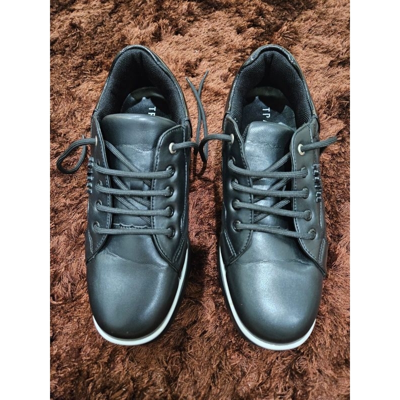 sepatu tracce-sepatu wanita sneakers